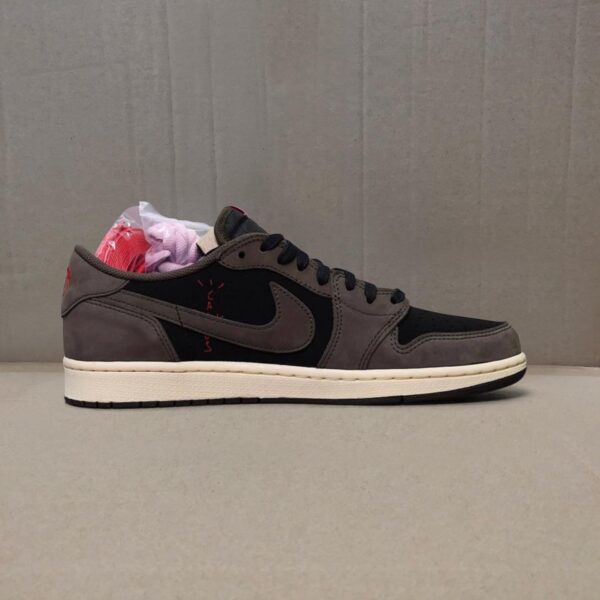 Jordan 1 Retro Low OG SP Travis Scott Mocha - Image 3