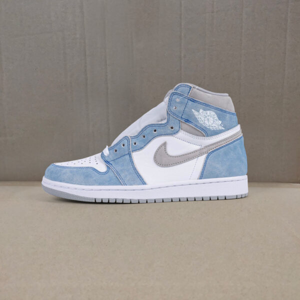 Jordan 1 High Hyper Royal Smoke Grey - Image 2